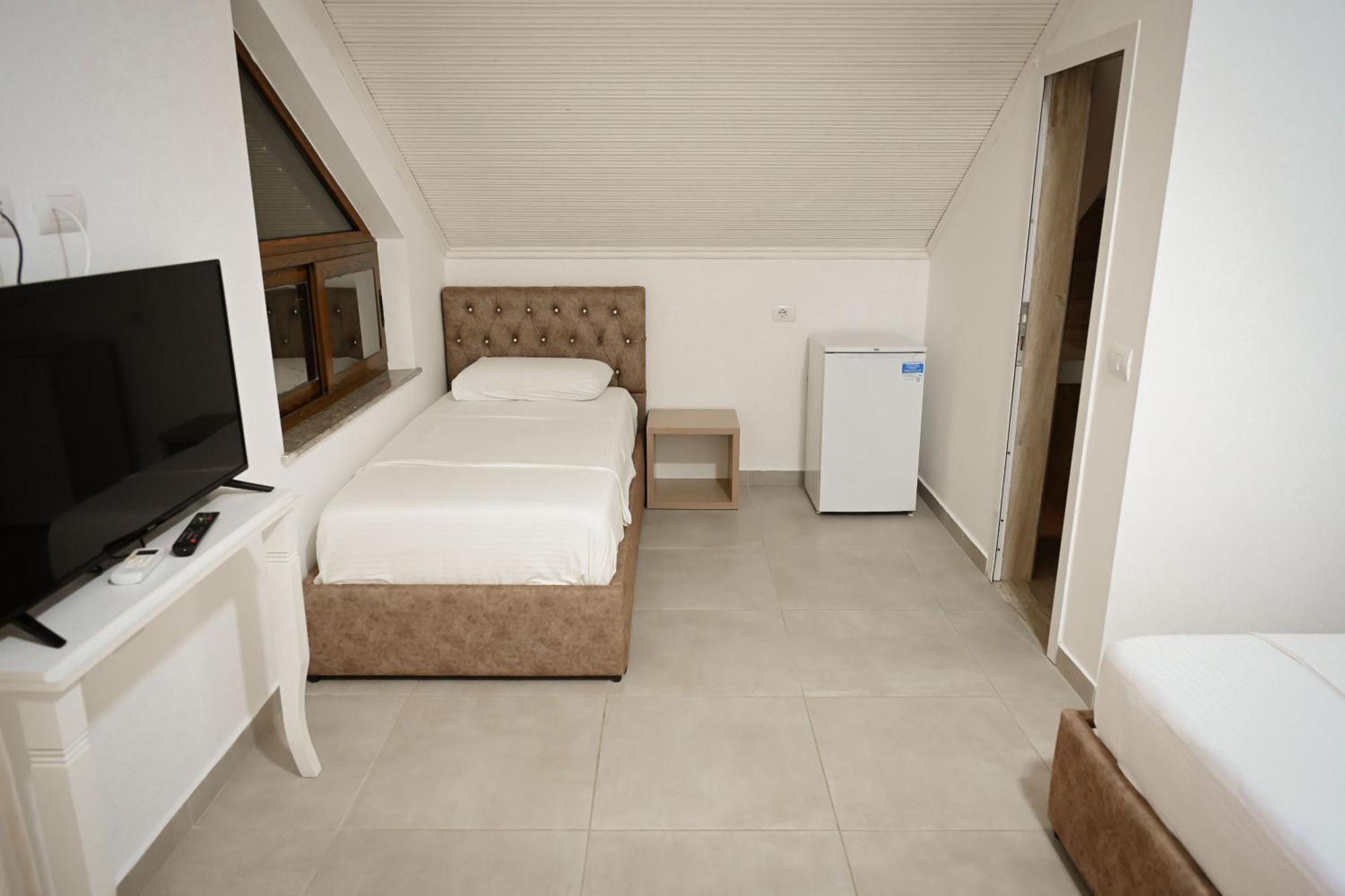 Venezia Hotell *