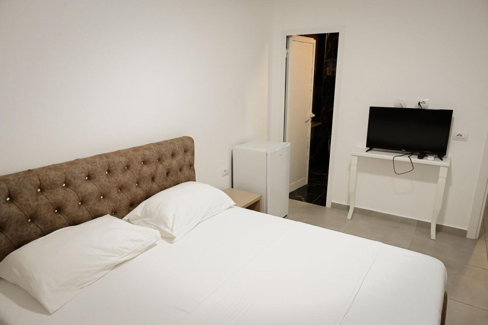 Hotell Venezia Shëngjin