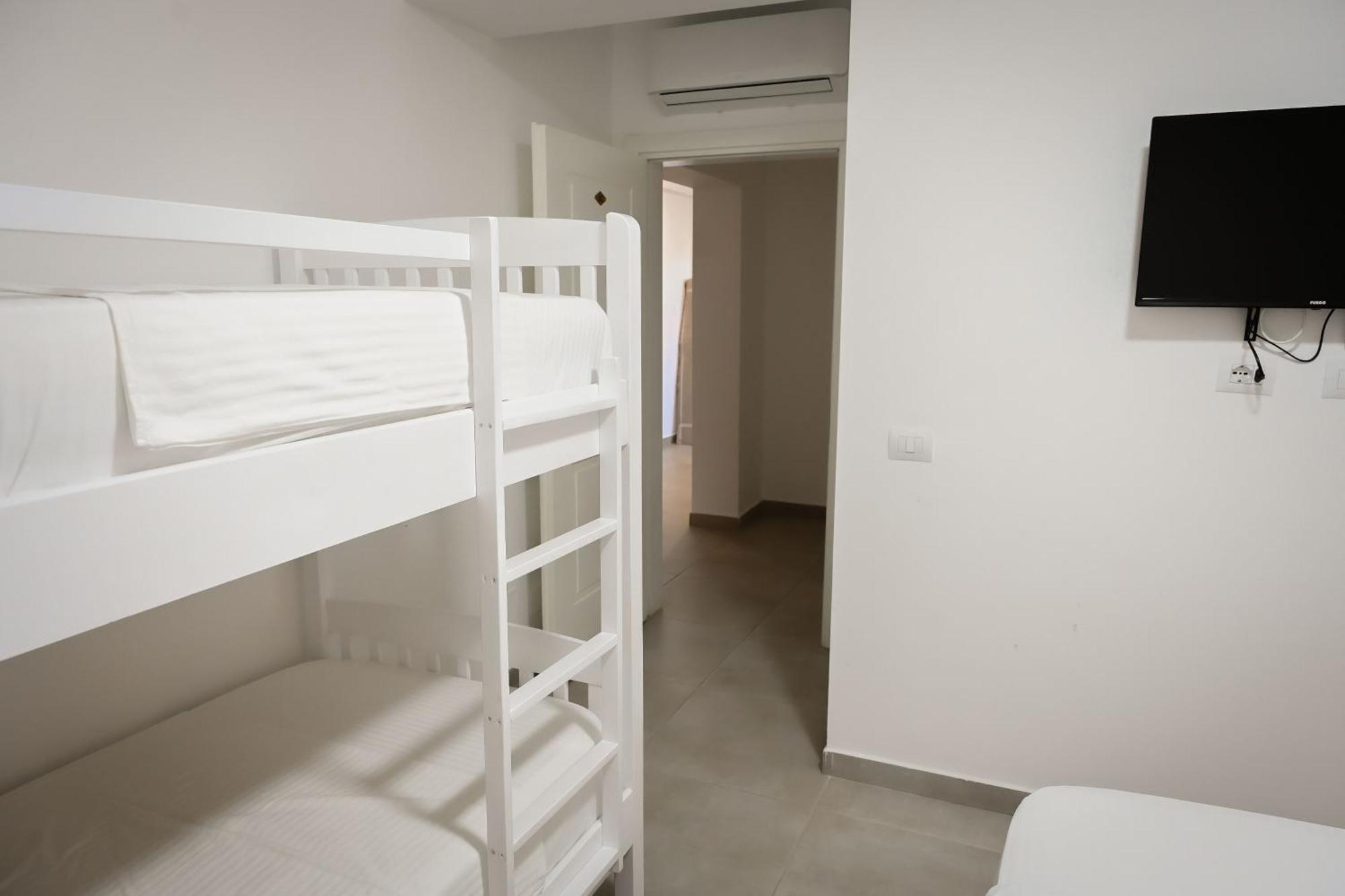 Hotell Venezia Shëngjin