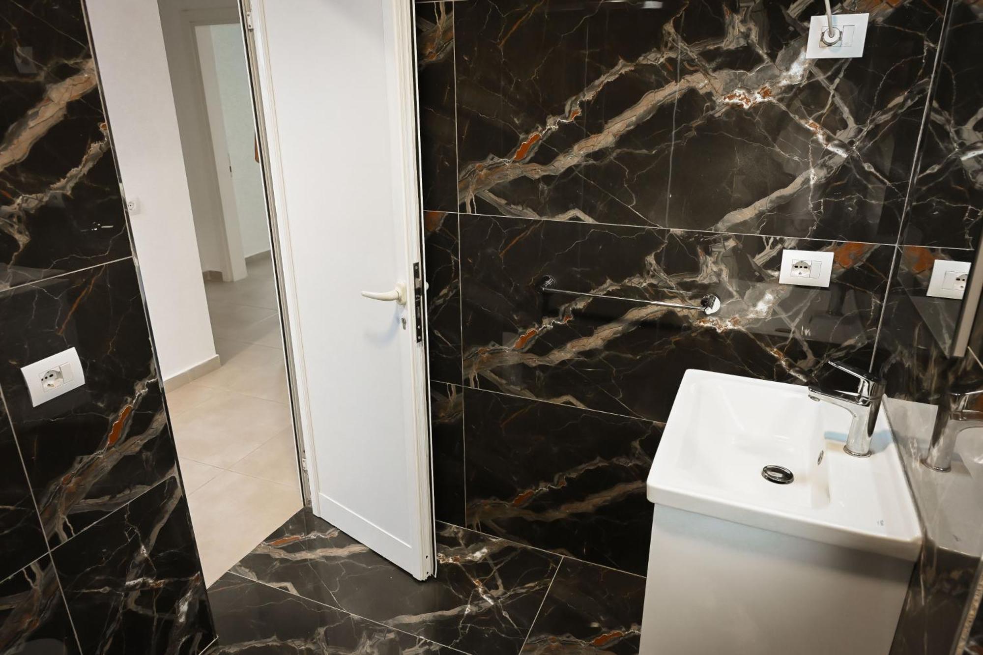 Venezia Hotell Shëngjin
