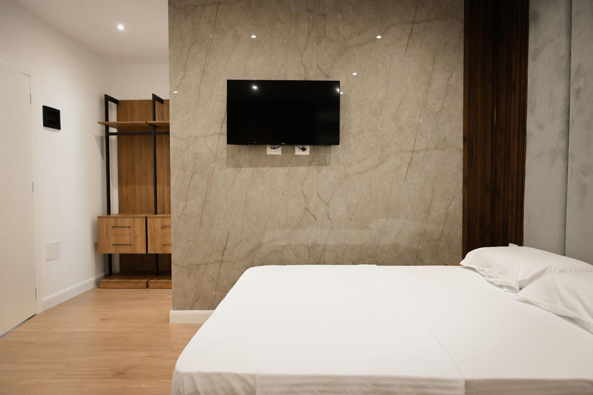 Venezia Hotell Shëngjin